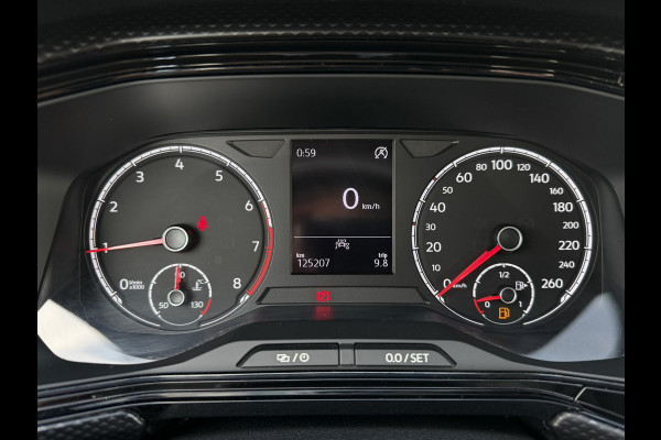 Volkswagen T-Cross 1.0 TSI Life | Trekhaak | Carplay | Camera | Adap. Cruise | PDC | Blind-Spot
