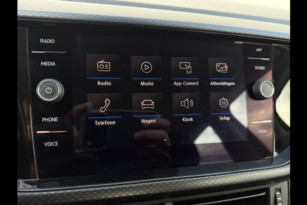 Volkswagen T-Cross 1.0 TSI Life | Trekhaak | Carplay | Camera | Adap. Cruise | PDC | Blind-Spot