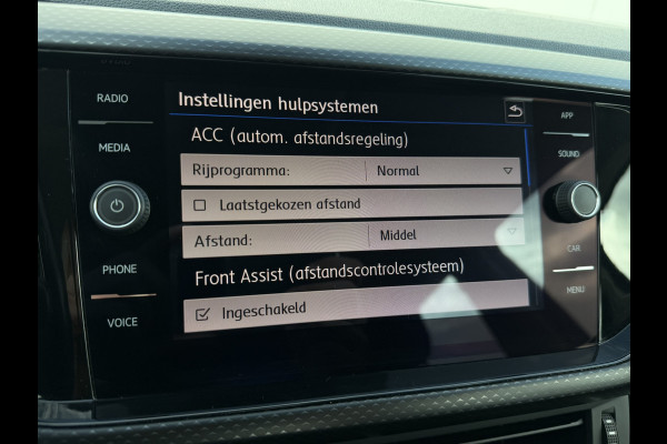 Volkswagen T-Cross 1.0 TSI Life | Trekhaak | Carplay | Camera | Adap. Cruise | PDC | Blind-Spot