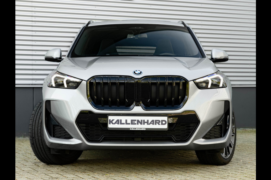 BMW X1 xDrive30e M-Sport Pro - M-Zetels - Full-Option - NP76.000