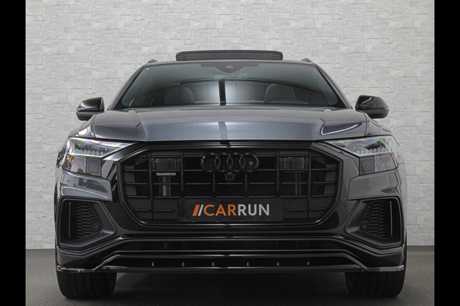 Audi Q8 60 462pk Competition S-Line | 11-2022 | RS Leder | Carbon | Softclose | 360 Camera | ACC | Panorama | Luchtvering | Nachtzicht Cam | Headup | LED-Matrix | Trekhaak | Lane & Side Assist | Led Sfeerverlichting | Keyless-Entry | | Black-Optic | Rijklaar incl. Bovag Garantie.