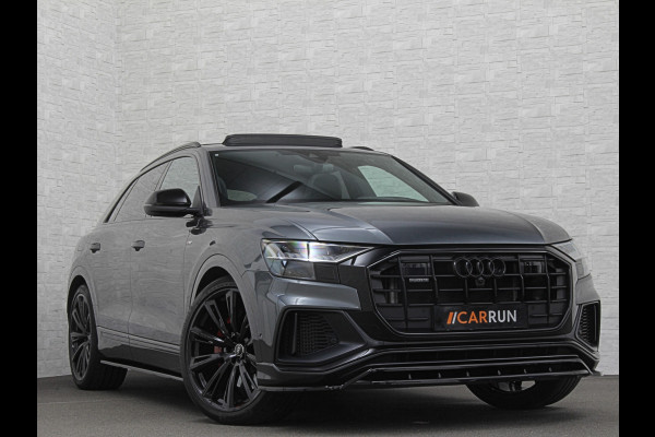 Audi Q8 60 462pk Competition S-Line | 11-2022 | RS Leder | Carbon | Softclose | 360 Camera | ACC | Panorama | Luchtvering | Nachtzicht Cam | Headup | LED-Matrix | Trekhaak | Lane & Side Assist | Led Sfeerverlichting | Keyless-Entry | | Black-Optic | Rijklaar incl. Bovag Garantie.