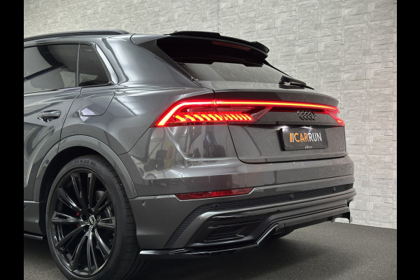 Audi Q8 60 462pk Competition S-Line | 11-2022 | RS Leder | Carbon | Softclose | 360 Camera | ACC | Panorama | Luchtvering | Nachtzicht Cam | Headup | LED-Matrix | Trekhaak | Lane & Side Assist | Led Sfeerverlichting | Keyless-Entry | | Black-Optic | Rijklaar incl. Bovag Garantie.