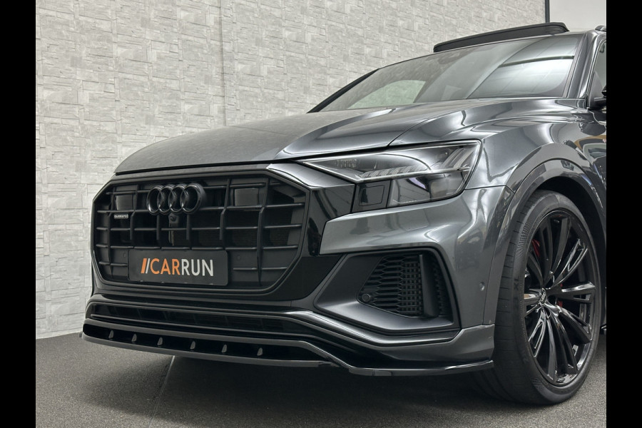 Audi Q8 60 462pk Competition S-Line | 11-2022 | RS Leder | Carbon | Softclose | 360 Camera | ACC | Panorama | Luchtvering | Nachtzicht Cam | Headup | LED-Matrix | Trekhaak | Lane & Side Assist | Led Sfeerverlichting | Keyless-Entry | | Black-Optic | Rijklaar incl. Bovag Garantie.