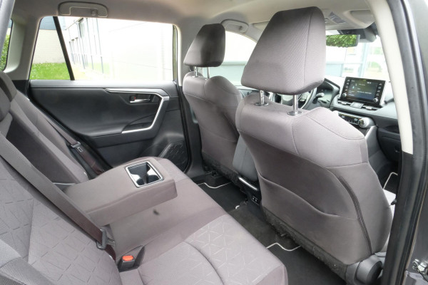 Toyota RAV4 2.5 Hybrid Business | Stoelverwarming |  Achteruitrijcamera | Navigatiesysteem