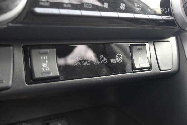 Toyota RAV4 2.5 Hybrid Business | Stoelverwarming |  Achteruitrijcamera | Navigatiesysteem