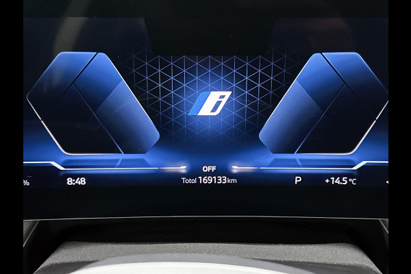 BMW iX1 XDrive30 Launch Edition 67 kWh(NL-auto, 1e Eig, Dealer OnderH, Navi, Leder, Climate Con, Etc)