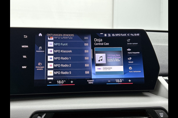 BMW iX1 XDrive30 Launch Edition 67 kWh(NL-auto, 1e Eig, Dealer OnderH, Navi, Leder, Climate Con, Etc)