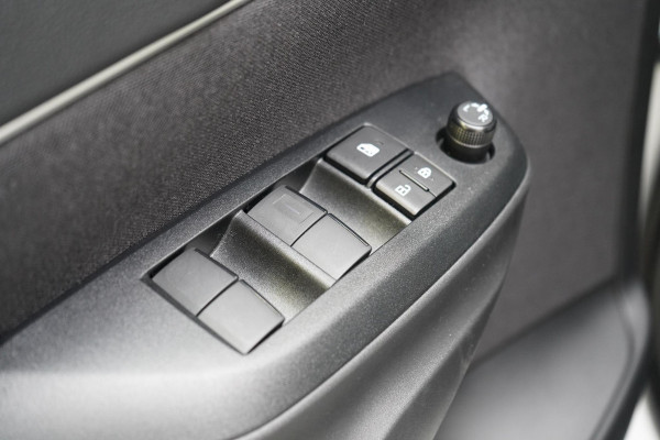 Toyota Yaris Cross 1.5 Hybrid 115 Active | Camera | Carplay | Adaptive cruise | Climate control