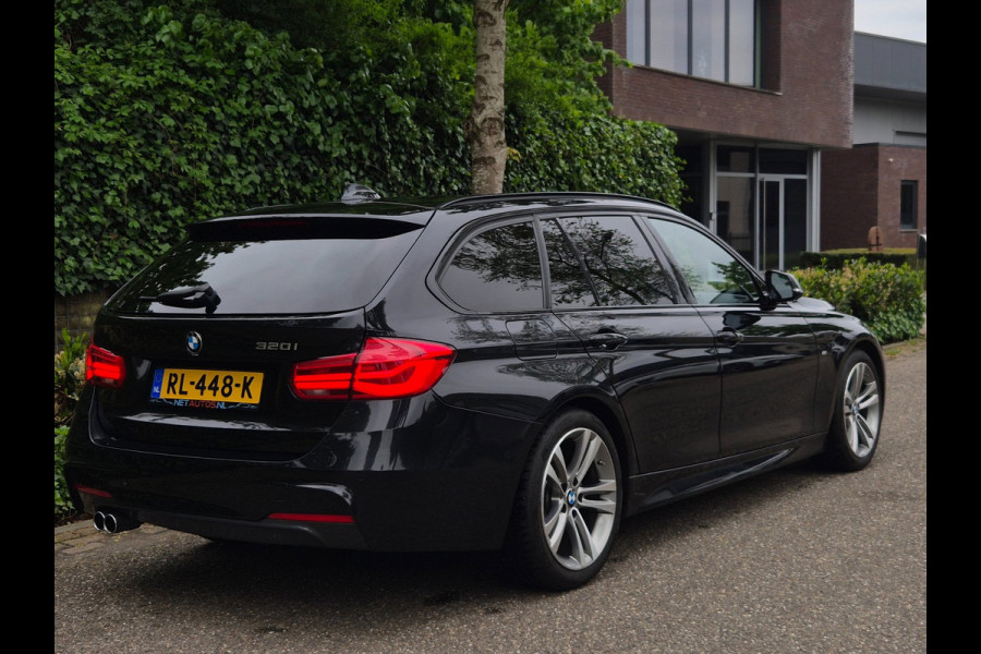 BMW 3 Serie Touring 320i M Sport B48 Apple CarPlay Trekhaak Shadowline GR Navi Touch DAB+ 320i Corporate Lease High Executive