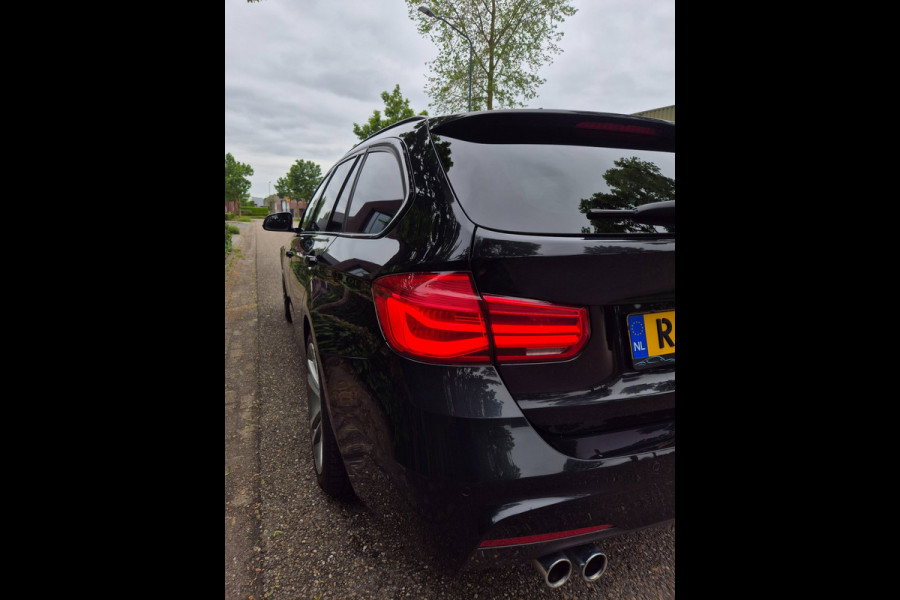 BMW 3 Serie Touring 320i M Sport B48 Apple CarPlay Trekhaak Shadowline GR Navi Touch DAB+ 320i Corporate Lease High Executive