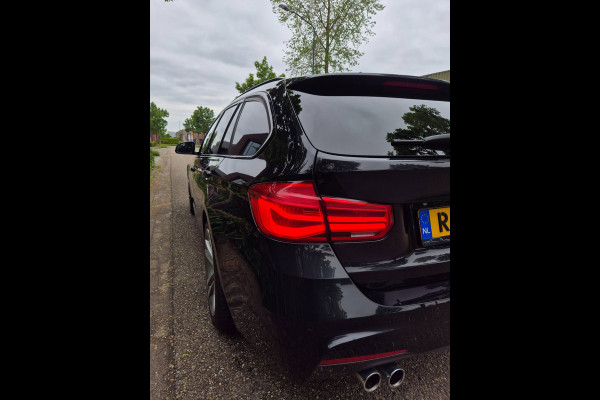 BMW 3 Serie Touring 320i M Sport B48 Apple CarPlay Trekhaak Shadowline GR Navi Touch DAB+ 320i Corporate Lease High Executive