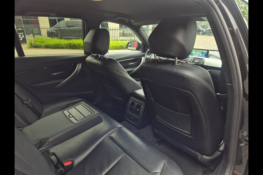 BMW 3 Serie Touring 320i M Sport B48 Apple CarPlay Trekhaak Shadowline GR Navi Touch DAB+ 320i Corporate Lease High Executive