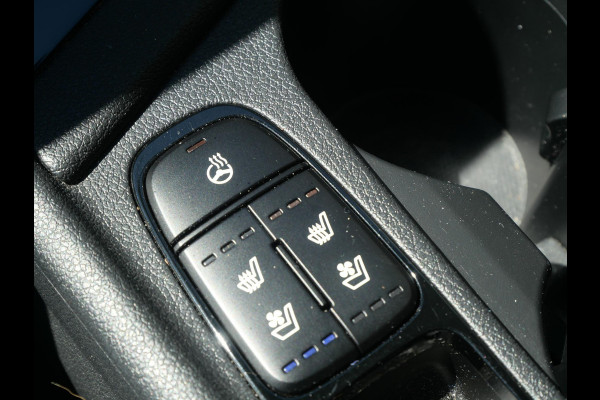 Kia Niro 1.6 GDi Hybrid ExecutiveLine | Trekhaak | Schuif/kantel Dak |