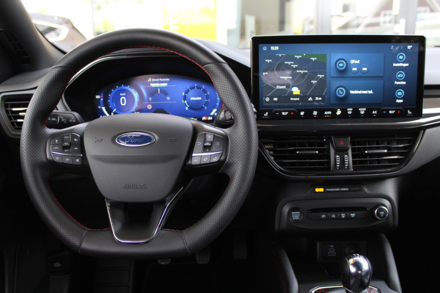 Ford FOCUS Wagon 1.0 EcoBoost Hybrid ST Line X | Leder UNIEK! | Head-up | Adaptieve cruise | Trekhaak | Winterpack