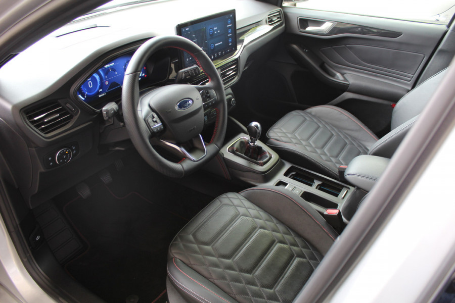 Ford FOCUS Wagon 1.0 EcoBoost Hybrid ST Line X | Leder UNIEK! | Head-up | Adaptieve cruise | Trekhaak | Winterpack