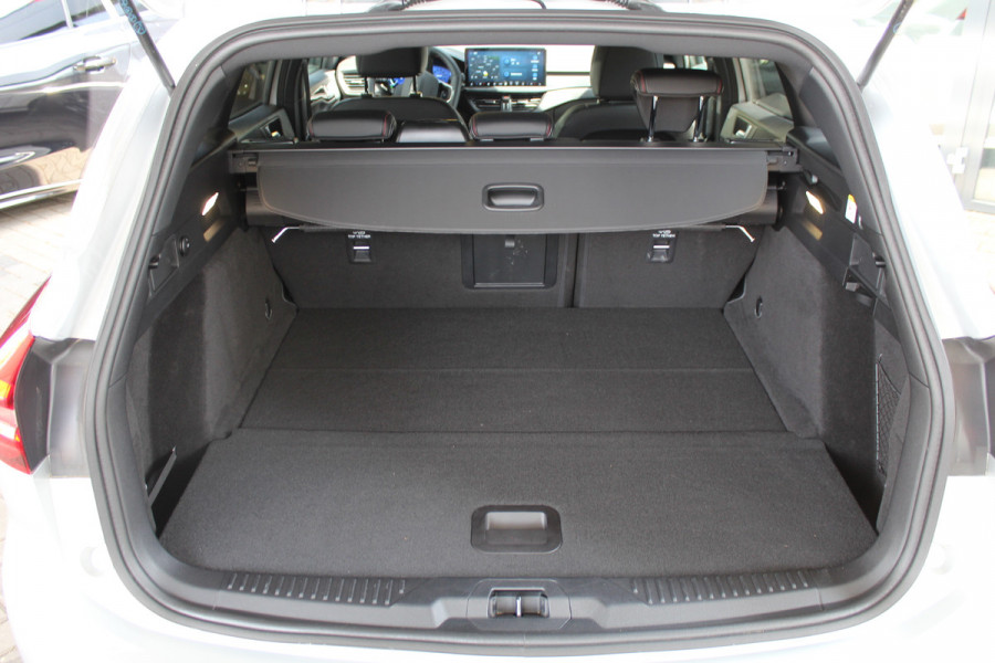 Ford FOCUS Wagon 1.0 EcoBoost Hybrid ST Line X | Leder UNIEK! | Head-up | Adaptieve cruise | Trekhaak | Winterpack