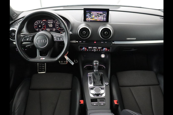 Audi A3 35 TFSI Advance Sport | Stoelverwarming | Carplay | Virtual Cockpit | Half leder | Sportstoelen | Full LED | 18'' | Climate control | Parkeerhulp | Bluetooth | Cruise control | Getint glas | S Line