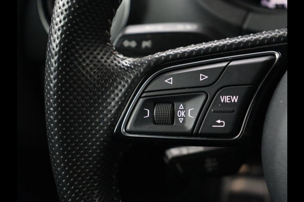 Audi A3 35 TFSI Advance Sport | Stoelverwarming | Carplay | Virtual Cockpit | Half leder | Sportstoelen | Full LED | 18'' | Climate control | Parkeerhulp | Bluetooth | Cruise control | Getint glas | S Line