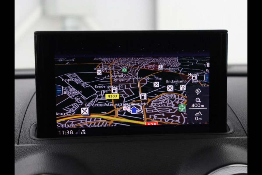 Audi A3 35 TFSI Advance Sport | Stoelverwarming | Carplay | Virtual Cockpit | Half leder | Sportstoelen | Full LED | 18'' | Climate control | Parkeerhulp | Bluetooth | Cruise control | Getint glas | S Line