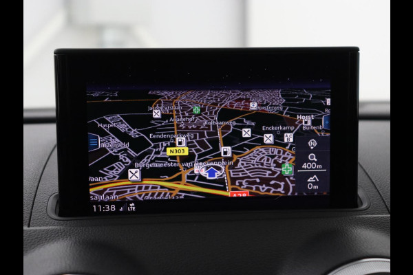 Audi A3 35 TFSI Advance Sport | Stoelverwarming | Carplay | Virtual Cockpit | Half leder | Sportstoelen | Full LED | 18'' | Climate control | Parkeerhulp | Bluetooth | Cruise control | Getint glas | S Line