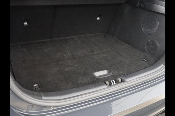 Kia Ceed 1.6 T-GDi GT | 204pk | Panoramadak | Stoelverwarming | Leder/Alcantara | Carplay | Keyless | Full LED | Navigatie | Sportstoelen | Stuurverwarming | Park Assist | JBL Sound | Memory | Digital Cockpit