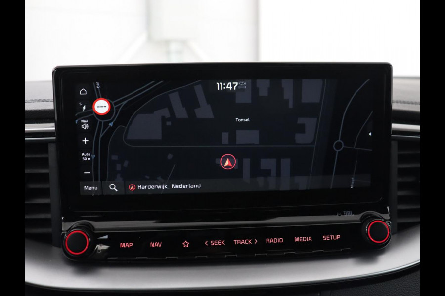 Kia Ceed 1.6 T-GDi GT | 204pk | Panoramadak | Stoelverwarming | Leder/Alcantara | Carplay | Keyless | Full LED | Navigatie | Sportstoelen | Stuurverwarming | Park Assist | JBL Sound | Memory | Digital Cockpit
