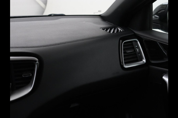 Kia Ceed 1.6 T-GDi GT | 204pk | Panoramadak | Stoelverwarming | Leder/Alcantara | Carplay | Keyless | Full LED | Navigatie | Sportstoelen | Stuurverwarming | Park Assist | JBL Sound | Memory | Digital Cockpit
