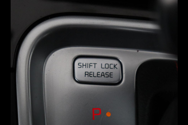 Kia Ceed 1.6 T-GDi GT | 204pk | Panoramadak | Stoelverwarming | Leder/Alcantara | Carplay | Keyless | Full LED | Navigatie | Sportstoelen | Stuurverwarming | Park Assist | JBL Sound | Memory | Digital Cockpit