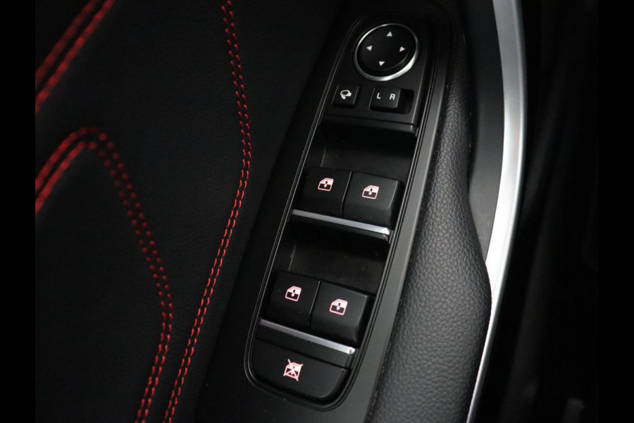 Kia Ceed 1.6 T-GDi GT | 204pk | Panoramadak | Stoelverwarming | Leder/Alcantara | Carplay | Keyless | Full LED | Navigatie | Sportstoelen | Stuurverwarming | Park Assist | JBL Sound | Memory | Digital Cockpit