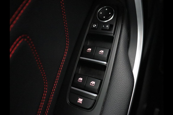 Kia Ceed 1.6 T-GDi GT | 204pk | Panoramadak | Stoelverwarming | Leder/Alcantara | Carplay | Keyless | Full LED | Navigatie | Sportstoelen | Stuurverwarming | Park Assist | JBL Sound | Memory | Digital Cockpit