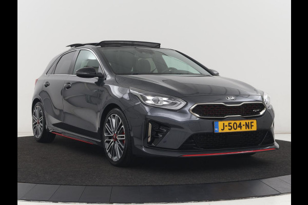 Kia Ceed 1.6 T-GDi GT | 204pk | Panoramadak | Stoelverwarming | Leder/Alcantara | Carplay | Keyless | Full LED | Navigatie | Sportstoelen | Stuurverwarming | Park Assist | JBL Sound | Memory | Digital Cockpit