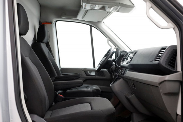 Volkswagen Crafter 35 2.0 TDI 177pk DSG-Automaat L3H2 (L2H1) Highline LED/ACC/Trekhaak 3500kg 08-2021