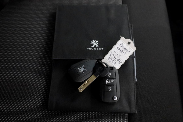 Peugeot e-Expert Premium 75 kWh 100% Elektrisch L2H1 WLTP 315km SOH 92% 10-2022
