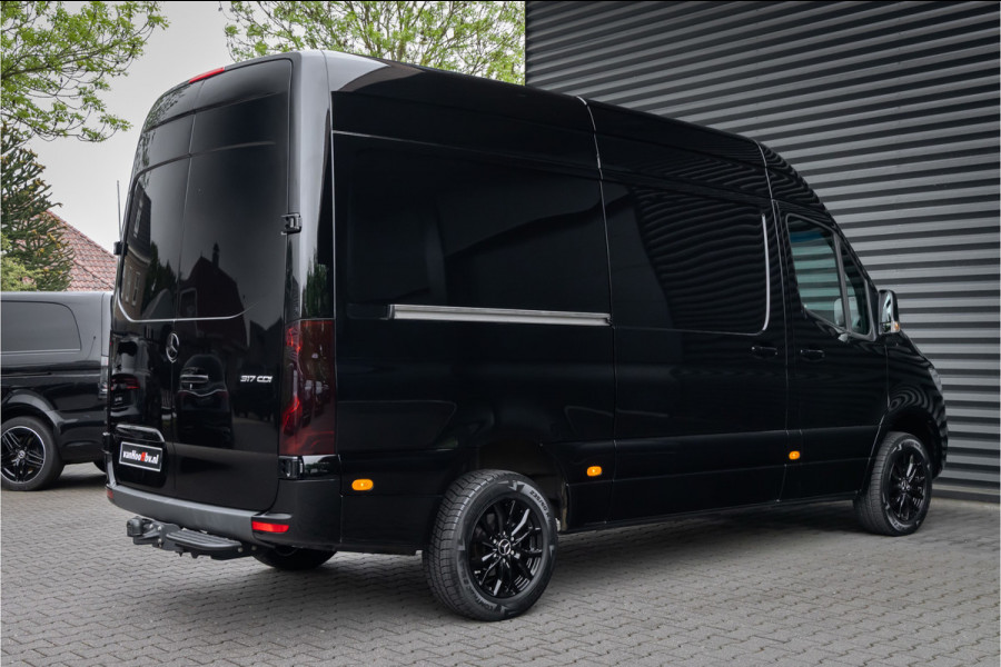 Mercedes-Benz Sprinter 317 cdi L2H2 RWD Trekhaak 3.500 kg - Black Pack
