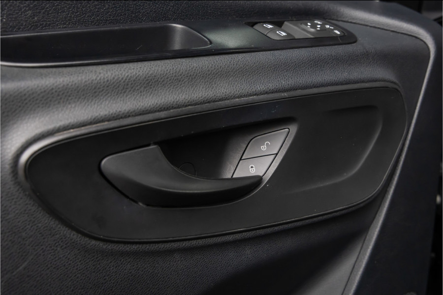 Mercedes-Benz Sprinter 317 cdi L2H2 RWD Trekhaak 3.500 kg - Black Pack