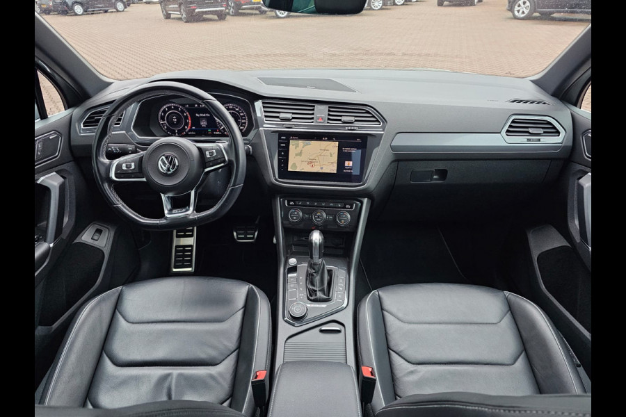 Volkswagen Tiguan 2.0 TSI 4MOTION 220PK R-Line | Pano | HUD | Dynaudio | Leder | Stoelverwarming | 360 camera | Lane/Park/Light Assist |  Vol |