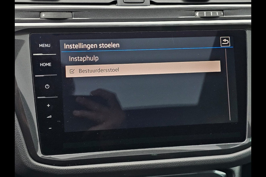 Volkswagen Tiguan 2.0 TSI 4MOTION 220PK R-Line | Pano | HUD | Dynaudio | Leder | Stoelverwarming | 360 camera | Lane/Park/Light Assist |  Vol |