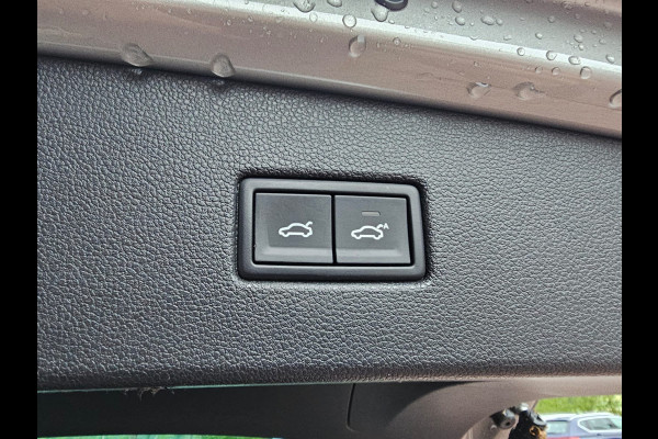 Volkswagen Tiguan 2.0 TSI 4MOTION 220PK R-Line | Pano | HUD | Dynaudio | Leder | Stoelverwarming | 360 camera | Lane/Park/Light Assist |  Vol |