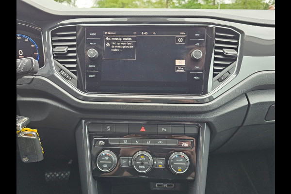 Volkswagen T-Roc 2.0 TSI 190PK 4Motion Sport | Automaat | LED | Trekhaak | Navi | ACC | Twotone | PDC voor en achter | All-seasons |