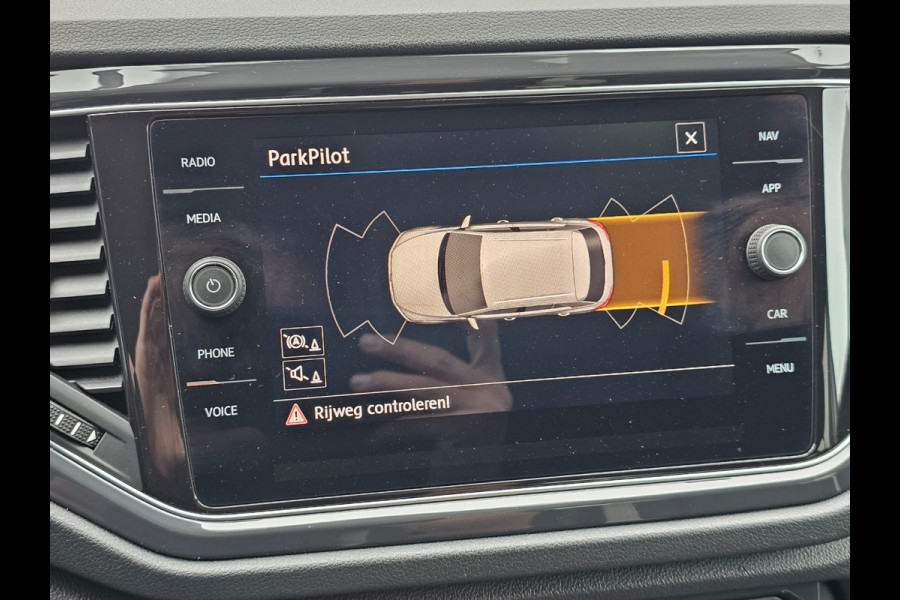 Volkswagen T-Roc 2.0 TSI 190PK 4Motion Sport | Automaat | LED | Trekhaak | Navi | ACC | Twotone | PDC voor en achter | All-seasons |