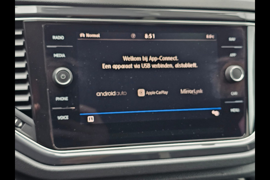 Volkswagen T-Roc 2.0 TSI 190PK 4Motion Sport | Automaat | LED | Trekhaak | Navi | ACC | Twotone | PDC voor en achter | All-seasons |