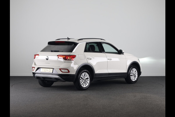 Volkswagen T-Roc 1.0 TSI Life 110pk | Navigatie | Parkeercamera | Adaptieve cruise controle | Apple Carplay