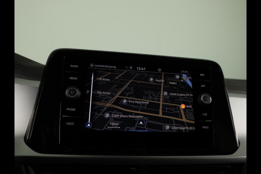 Volkswagen T-Roc 1.0 TSI Life 110pk | Navigatie | Parkeercamera | Adaptieve cruise controle | Apple Carplay