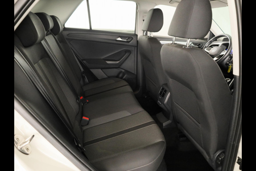 Volkswagen T-Roc 1.0 TSI Life 110pk | Navigatie | Parkeercamera | Adaptieve cruise controle | Apple Carplay