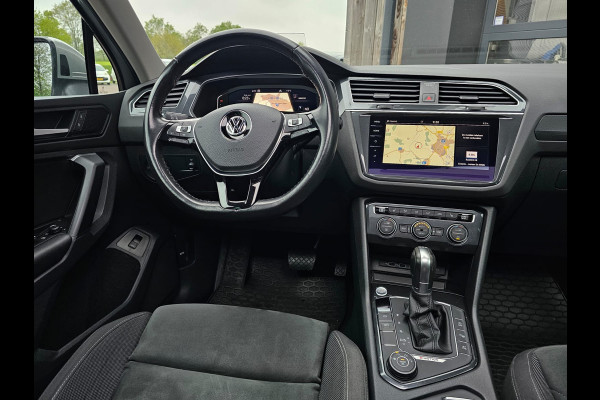 Volkswagen Tiguan 2.0 TSI 4MOTION Highline | Automaat | Pano | LED | Navi | App-connect | Camera | All-seasons | Elek. achterklep |  Park Assist |