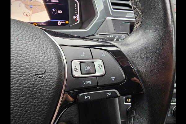 Volkswagen Tiguan 2.0 TSI 4MOTION Highline | Automaat | Pano | LED | Navi | App-connect | Camera | All-seasons | Elek. achterklep |  Park Assist |