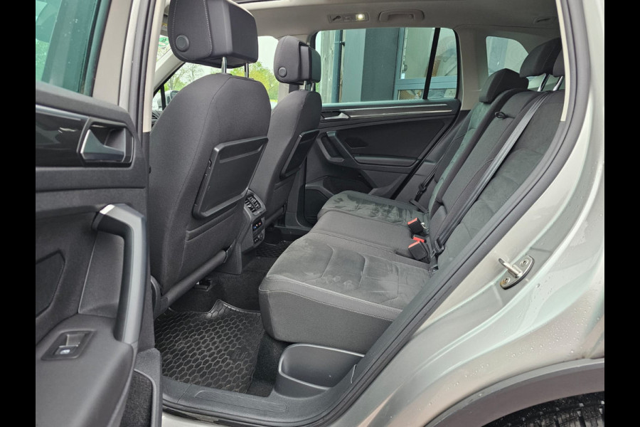 Volkswagen Tiguan 2.0 TSI 4MOTION Highline | Automaat | Pano | LED | Navi | App-connect | Camera | All-seasons | Elek. achterklep |  Park Assist |