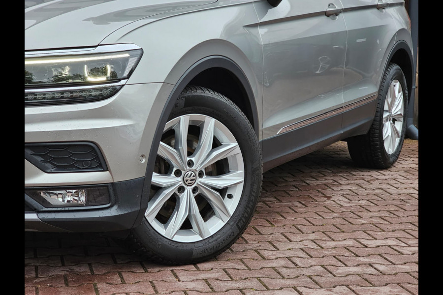 Volkswagen Tiguan 2.0 TSI 4MOTION Highline | Automaat | Pano | LED | Navi | App-connect | Camera | All-seasons | Elek. achterklep |  Park Assist |