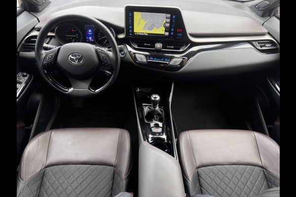 Toyota C-HR 1.2 Executive | Trekhaak | Camera | NL-Auto | Stoelverwarming | JBL | Climate Control |
